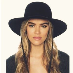 Tiller style 100% wool hat